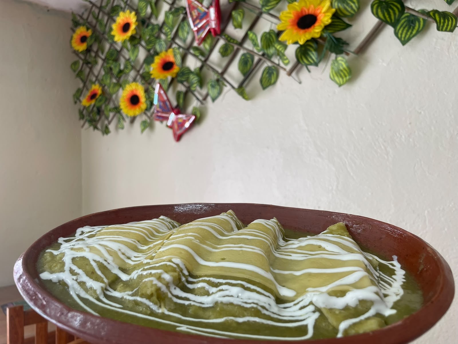 Enchiladas suizas de El Sazón del Valle